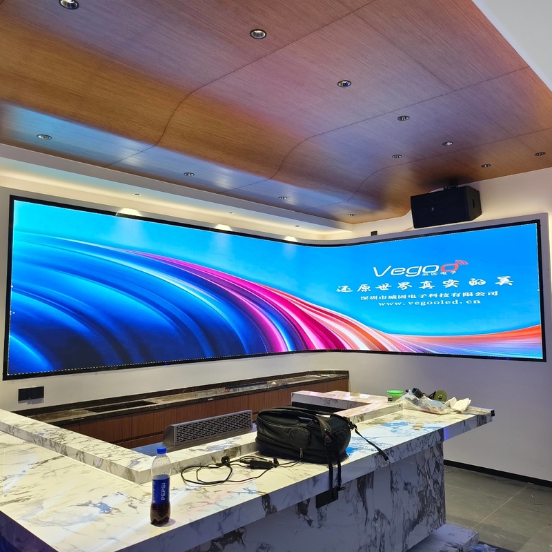 Indoor Office P3 Gekrompen Flexibel LED-scherm met 1/20 S-scanmethode Aanpasbaar